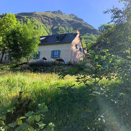 Maison Ecologique Pleine Montagne Gedre Exterior photo